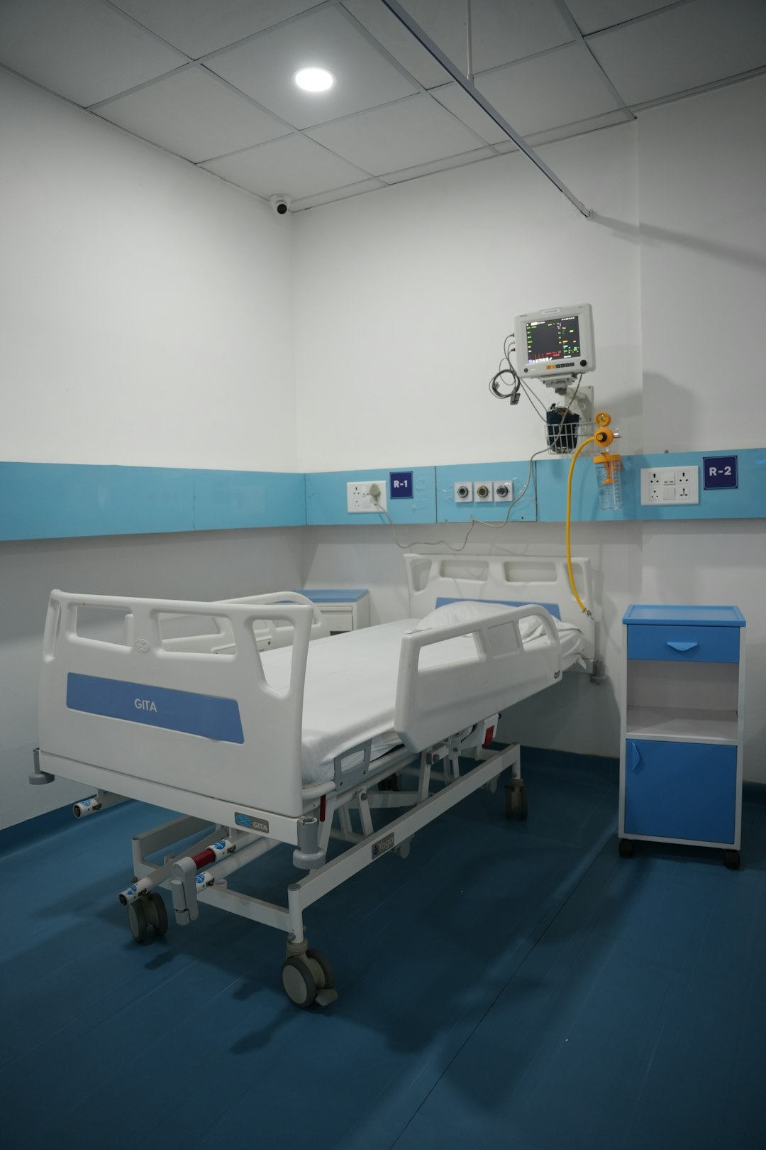 treatment room related to needle depth by face area